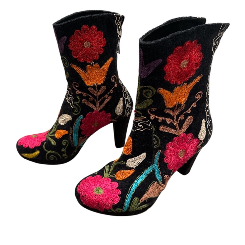Saratoga Turkish Bazaar Suzani Style Black Multi Embroidered Boots EU 40 US 9 - Picture 12 of 13